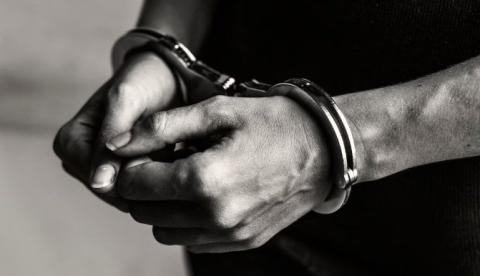 Dupla é presa por golpes da falsa venda de moedas em Manaus