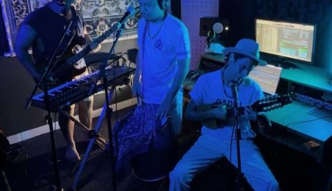 Bumbá Beat estreia no Arena Planeta Boi com toadas antológicas de Caprichoso e Garantido