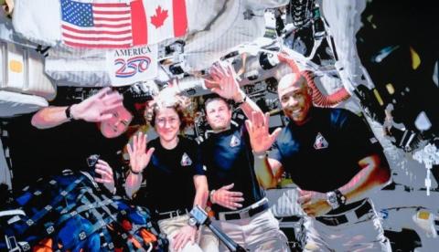 Astronautas da missão Artemis II retornam hoje à Terra e devem pousar no oceano Pacífico