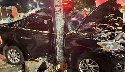 Vítima de acidente na Cidade Nova é identificada; carro atingiu poste na via
