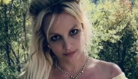 Britney Spears se interna em clínica de reabilitação após prisão