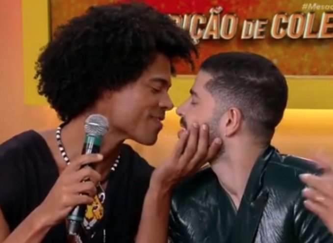 Breno Corã e Marcelo Alves assumem relação após o BBB26