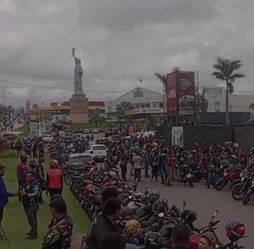 Motoristas de app de moto protestam em Manaus contra PL que regula corridas