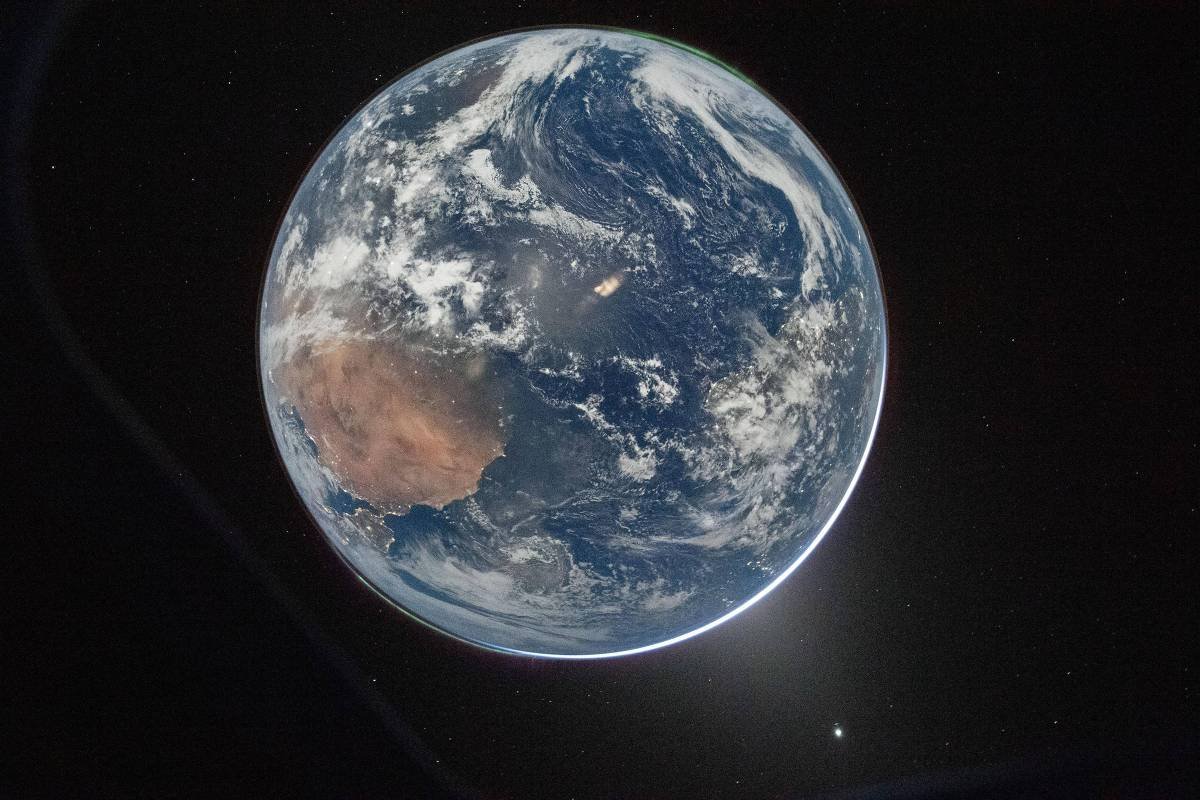 NASA divulga fotos inéditas da Terra feitas por astronautas a caminho da Lua