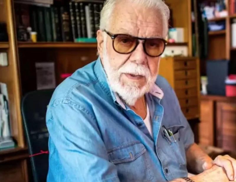 Praça e rua do Leblon passam a se chamar Manoel Carlos em homenagem a autor