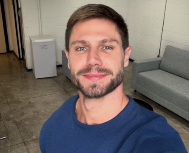 Ex-BBB26 Jonas Sulzbach se envolve em acidente de carro em São Paulo