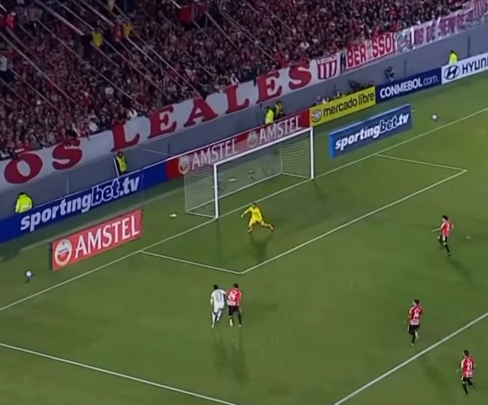 Flamengo segura empate na Argentina e mantém liderança isolada na Libertadores