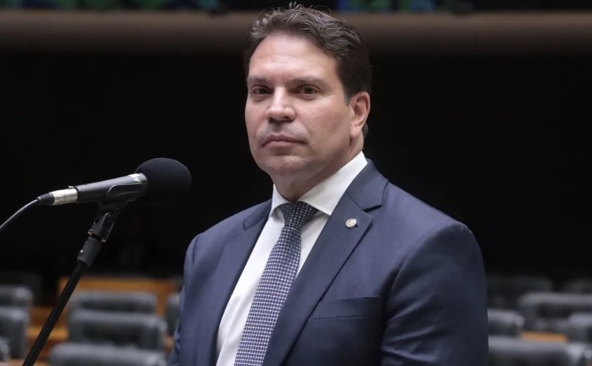 Brasil cobra explicações dos EUA sobre libertação de Alexandre Ramagem, diz PF