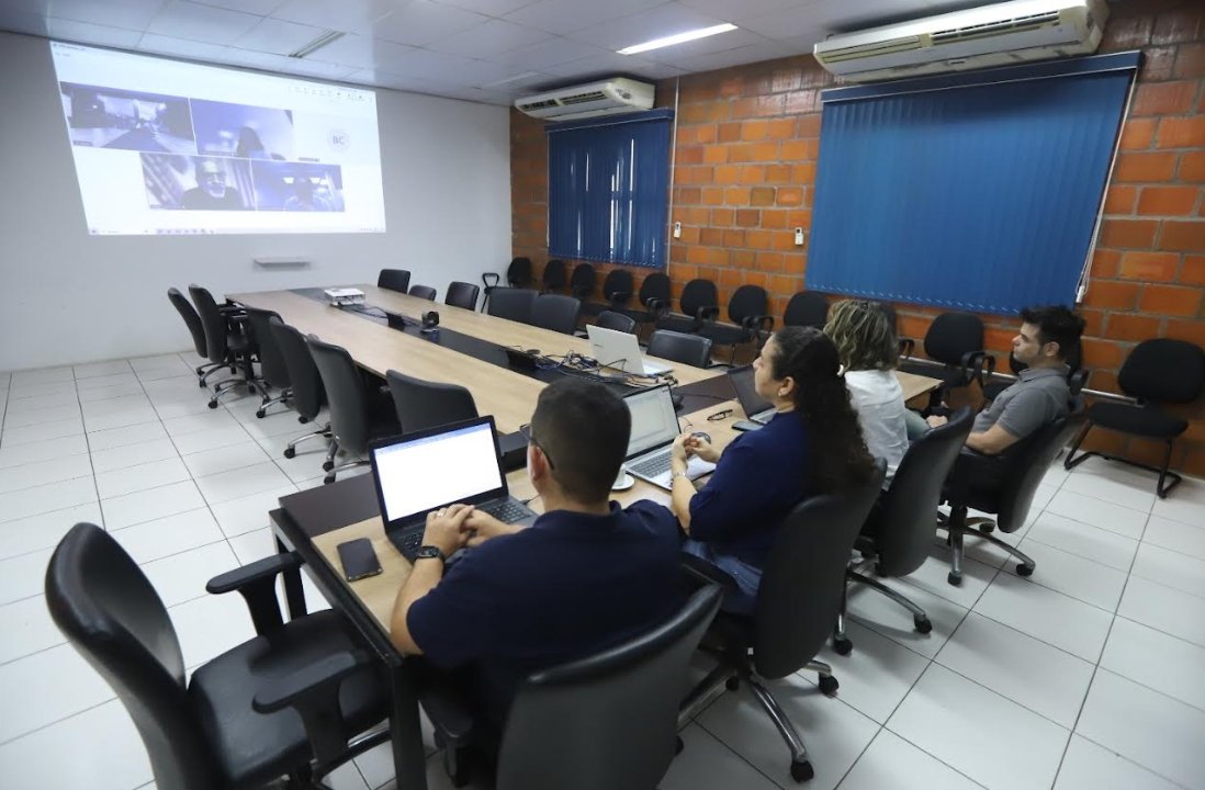 Parceria com BID prevê estudo técnico para gestão de lixo no Amazonas