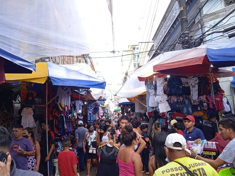 Comércio de Manaus altera horários no feriado de Tiradentes; veja a lista completa