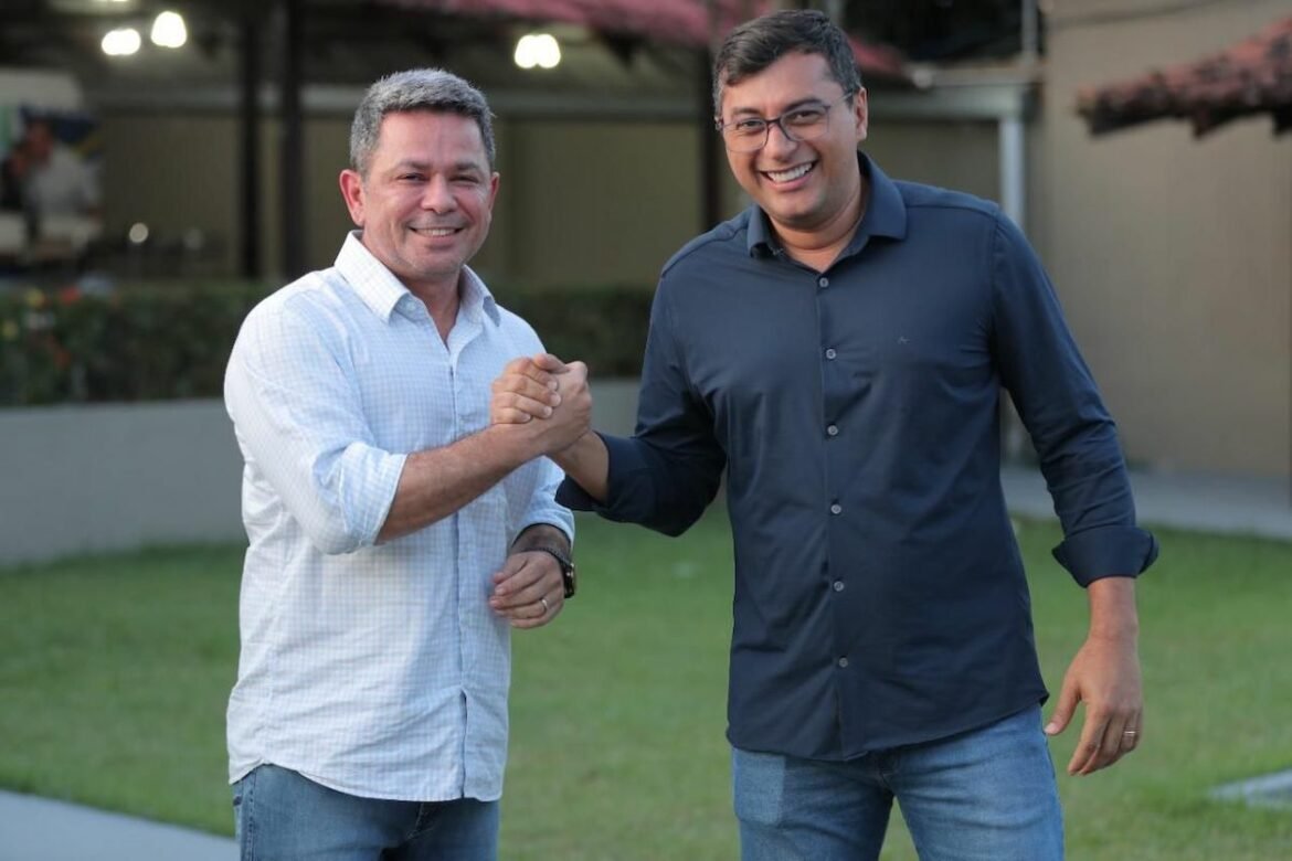 No limite do prazo eleitoral, governador e vice renunciam juntos ao Governo do Amazonas