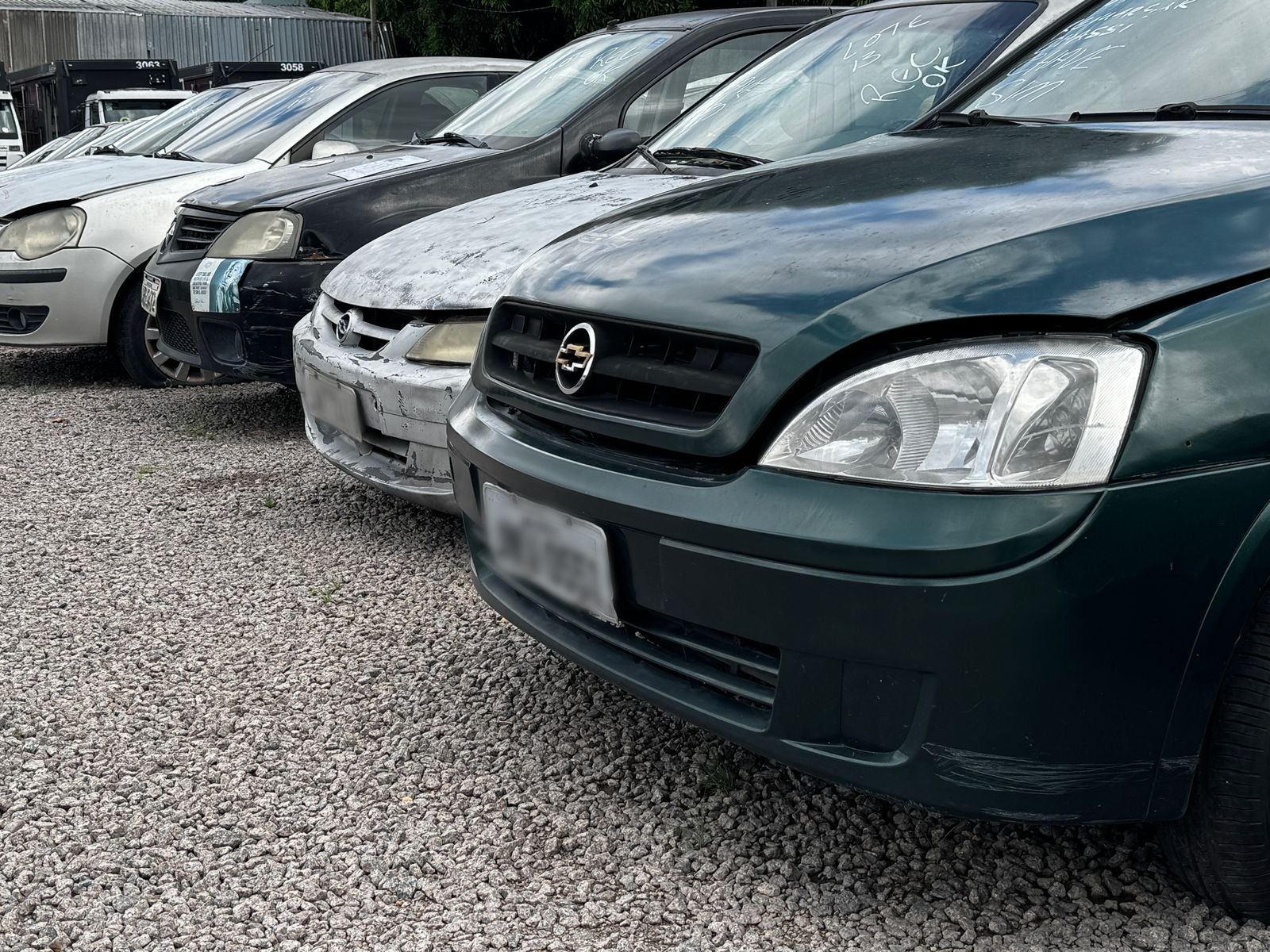 Detran-AM abre visitação para leilão com quase 300 veículos em Manaus