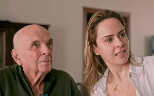 Pai de Ana Paula Renault é internado às pressas em Belo Horizonte