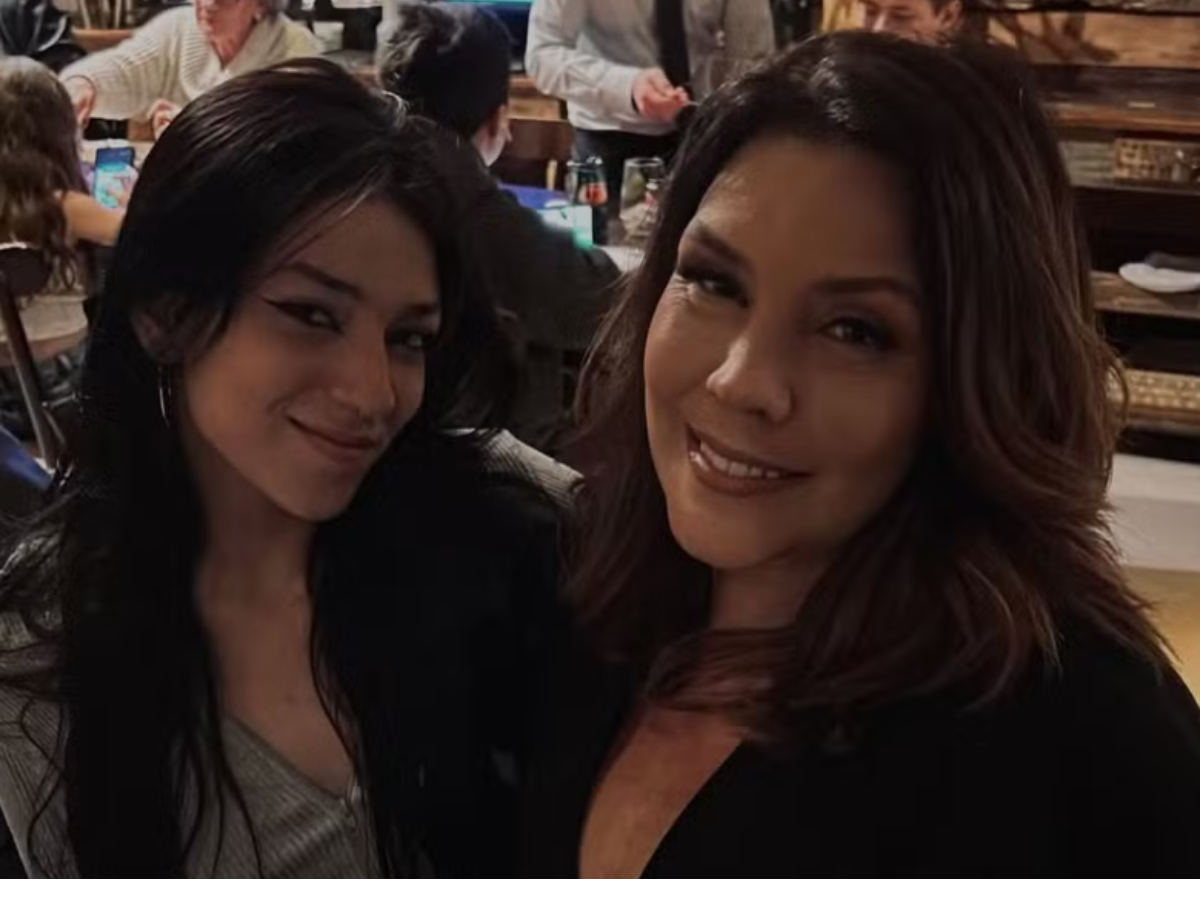 Cantora Simony anuncia remissão do câncer e emociona fãs com homenagem da filha