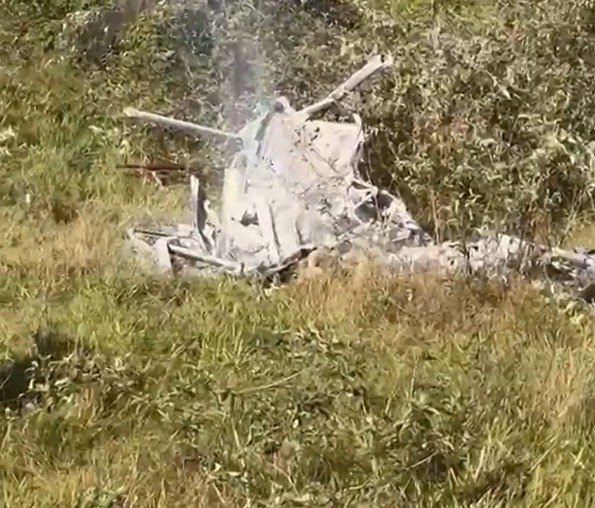 Helicóptero cai em Santa Catarina e piloto é encontrado carbonizado