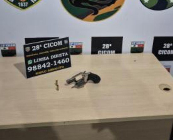 Homem é preso após tentar invadir casa e realizar tiros no meio da rua no Puraquequara