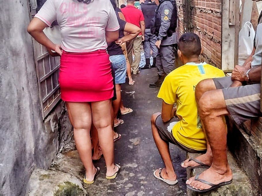 Como as facções se tornaram as "donas do bairro" para 4 a cada 10 brasileiros