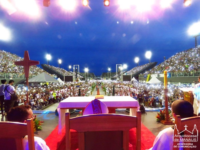 Festa de Pentecostes deve reunir 80 mil fiéis no Sambódromo de Manaus neste domingo