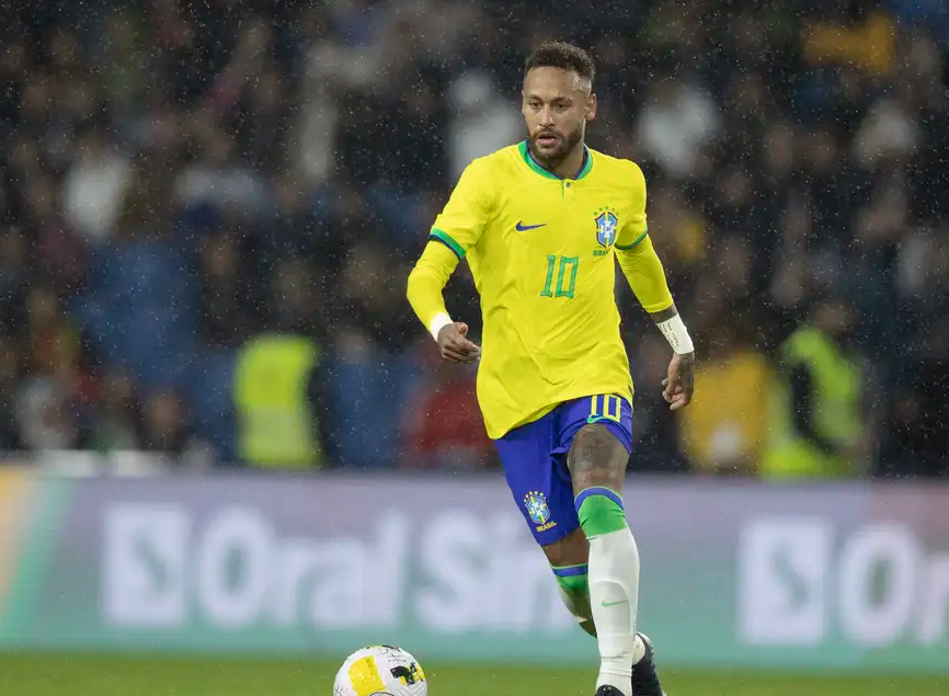 CBF mantém Neymar na Seleção mesmo após diagnóstico de lesão grave
