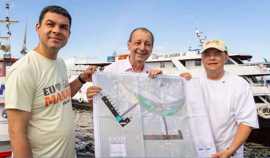 Omar Aziz visita Manaus Moderna e defende avanço de novo porto para transporte e comércio no Centro