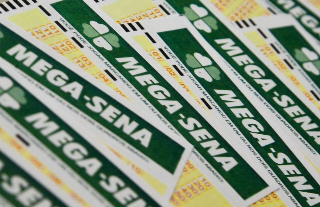 Mega-Sena acumulada pode pagar R$ 3,5 milhões neste sábado