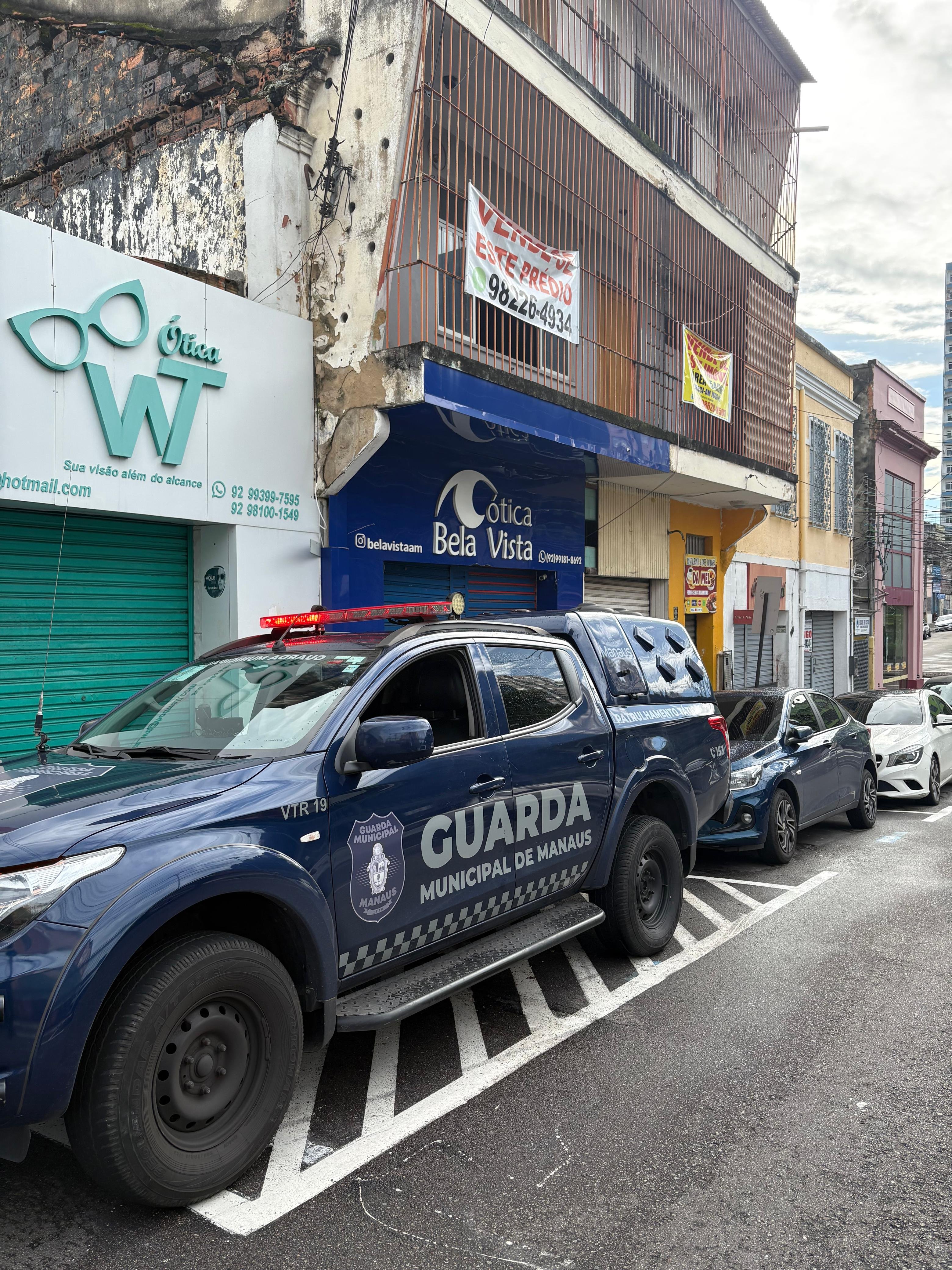 Guarda Municipal frustra assalto e resgata criança em ônibus no Centro de Manaus