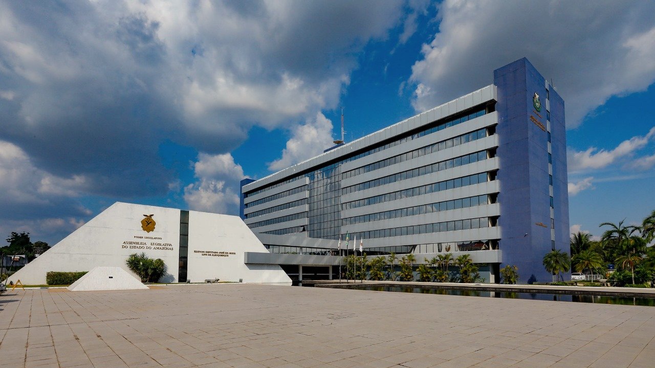 FGV divulga resultado final do concurso da Aleam; salários chegam a R$ 30 mil