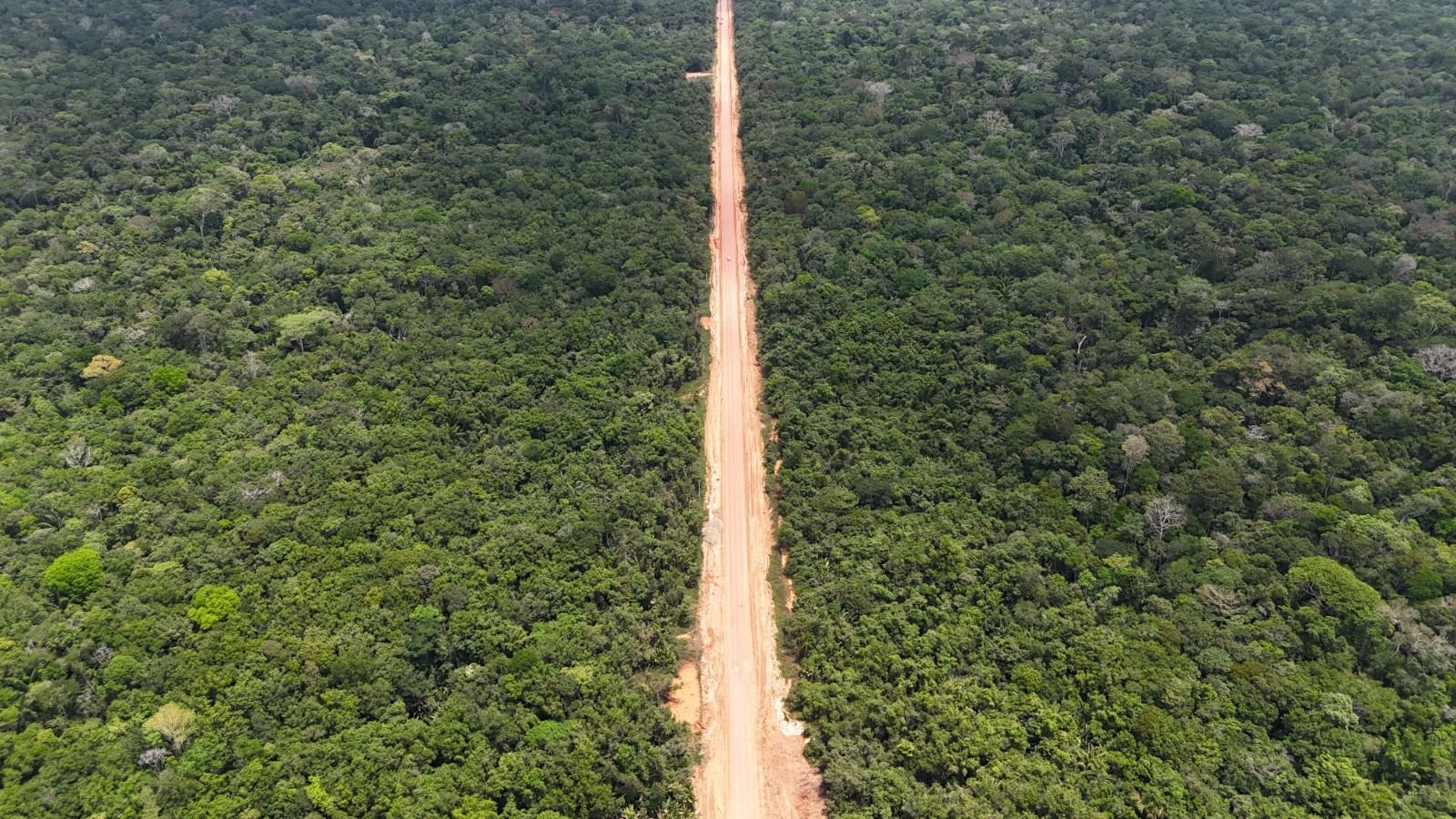 Ibama defende legalidade do licenciamento da BR-319 e fragiliza ações contra a rodovia