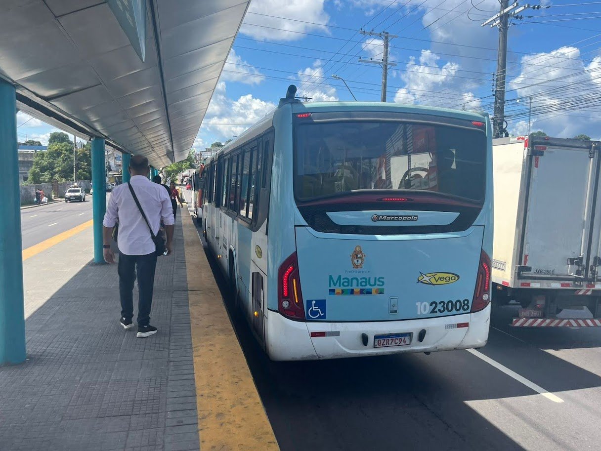 Linhas ônibus operam normalmente após ameaça de greve em Manaus