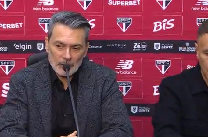 Roger Machado é demitido do São Paulo após eliminação na Copa do Brasil