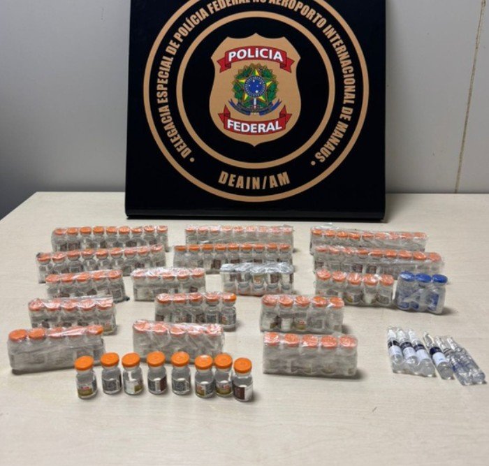 PF apreende medicamentos para emagrecimento no Aeroporto de Manaus; dois são presos