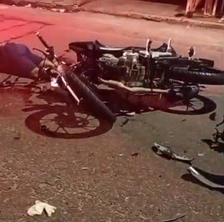 Colisão frontal entre motocicletas deixa um morto e outro ferido no Novo Israel