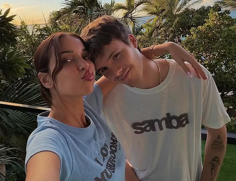 Brasileira Jackie Apostel revela como começou a namorar filho de David Beckham