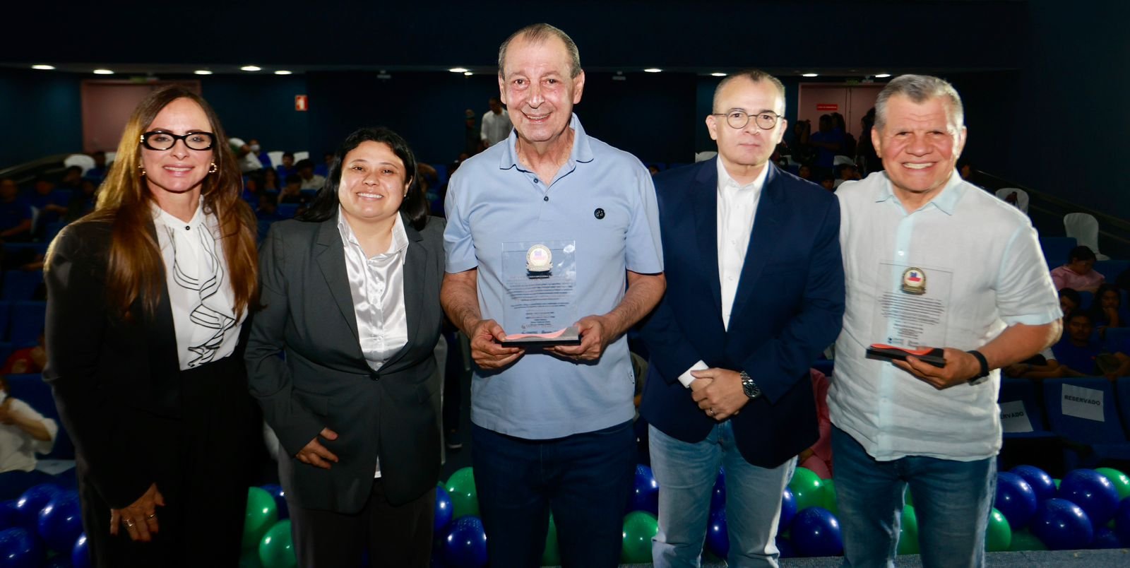 Omar Aziz anuncia plano para modernizar agência de fomento e apoiar a juventude
