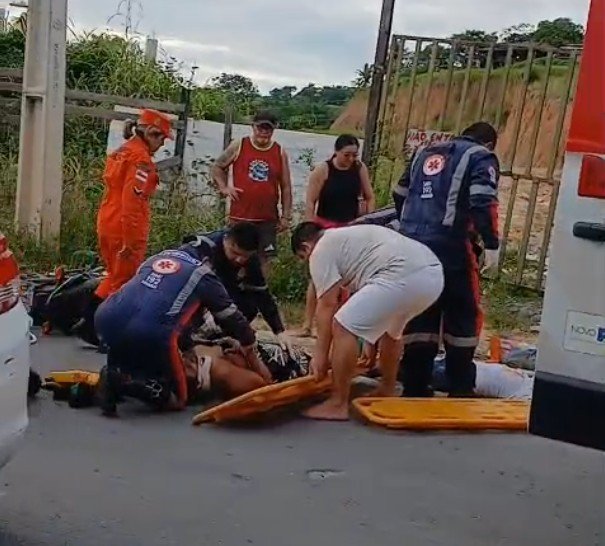Criança sofre fratura exposta em acidente grave a caminho da escola no Santa Etelvina