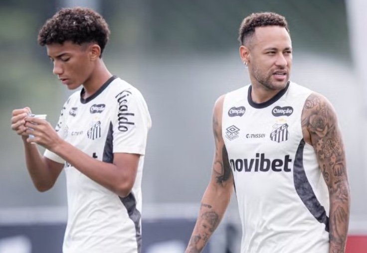 Neymar pede desculpas em público após 'agredir' Robinho Jr.: "Me excedi"