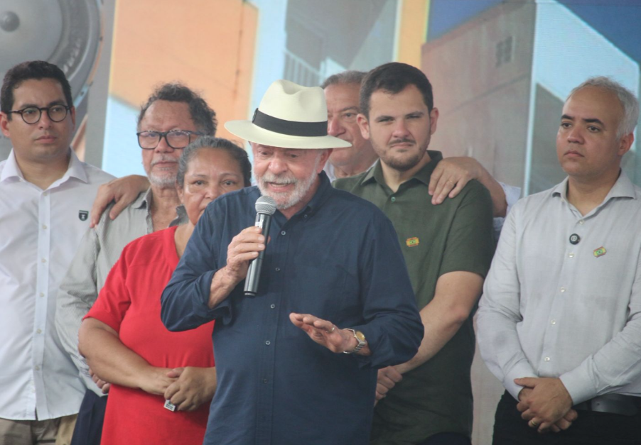 Em Manaus, Lula diz que BR-319 será pavimentada com "maior cuidado ambiental do mundo"