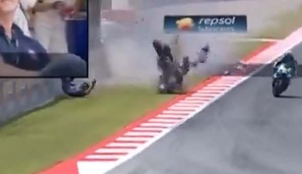 Piloto sofre grave acidente na MotoGP e fratura vértebra; vídeo
