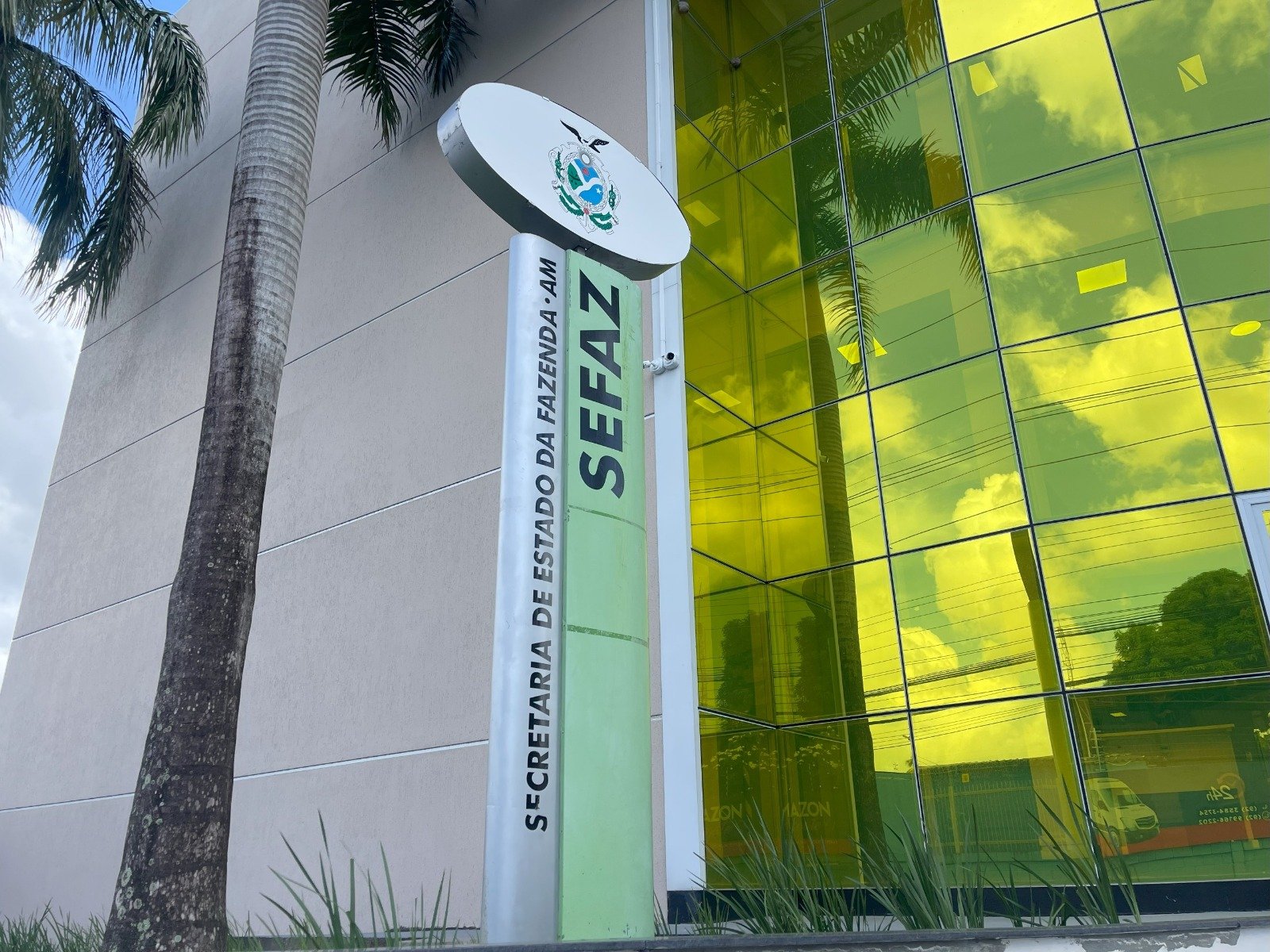 Sefaz-AM notifica 7 mil empresas do Simples Nacional por dívidas