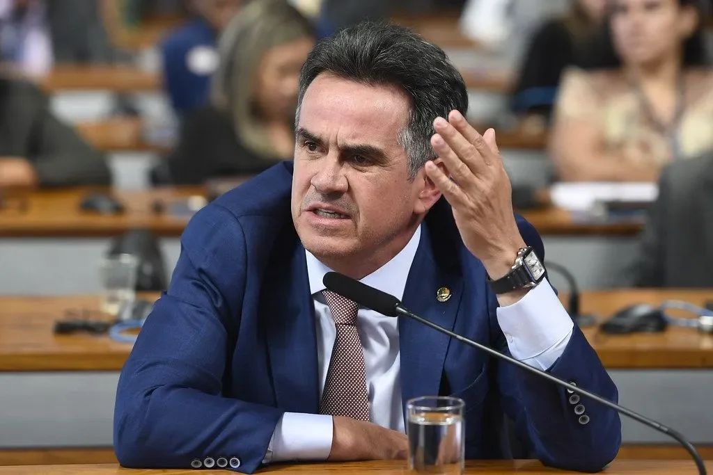 'Copiou e colou': PF revela que emenda de Ciro Nogueira foi escrita pela assessoria do Master
