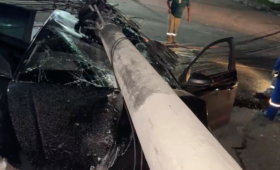 Acidente em viaduto de Manaus deixa três feridos na madrugada deste sábado
