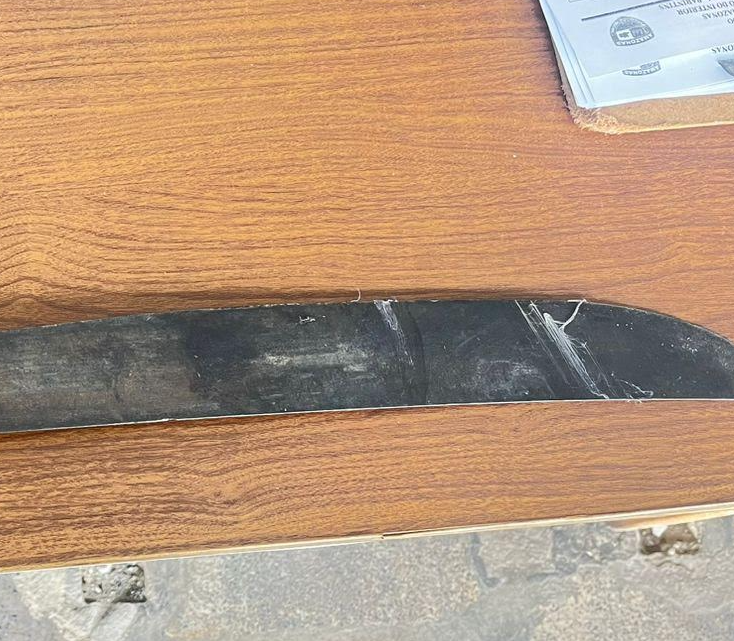 Homem é preso no Amazonas após encurralar e coagir adolescente de 14 anos em prédio abandonado