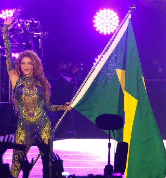 Tecnologia, emoção e hits marcam show de Shakira no Rio; veja melhores momentos