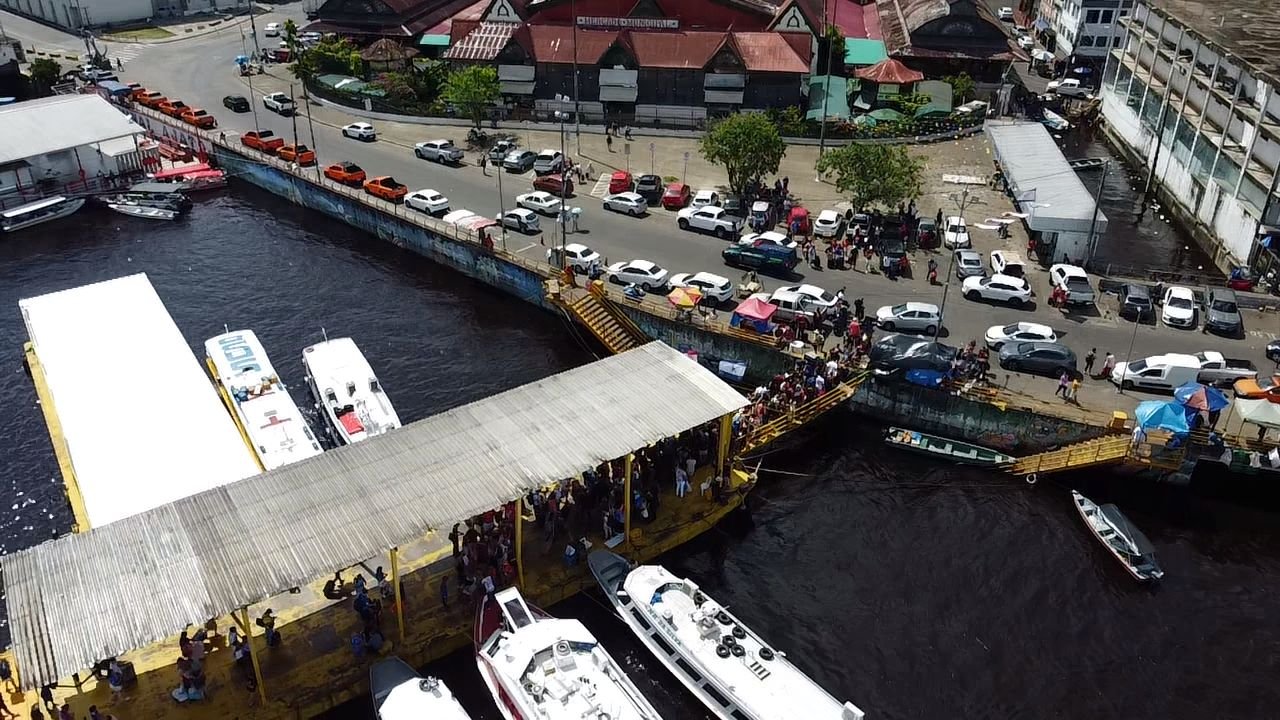 Rio Negro ultrapassa cota de inundação em Manaus e entra em estado de cheia