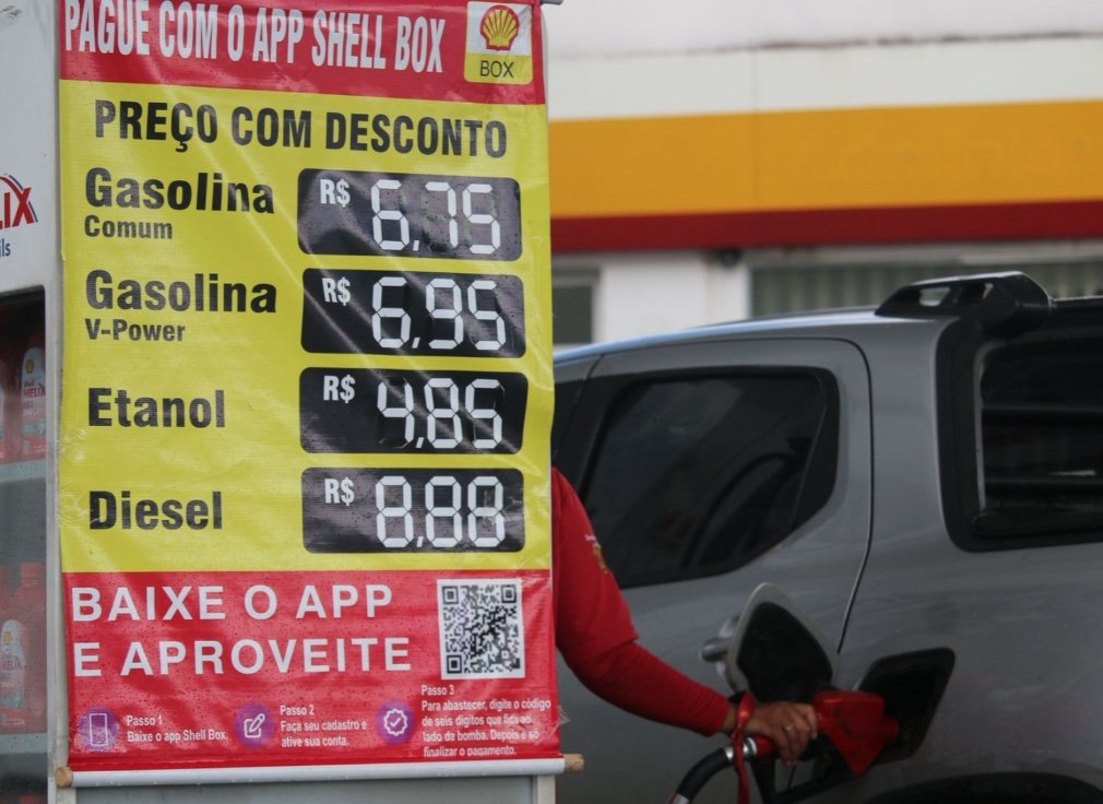 Fiscalização derruba preços: gasolina e etanol registram queda em postos de Manaus