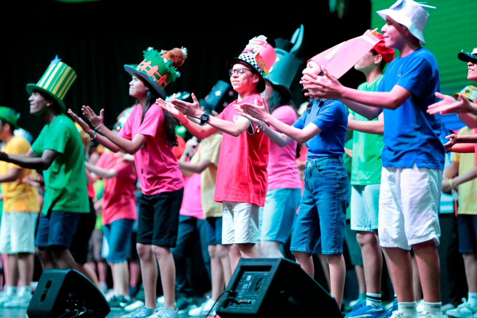 Concurso de chapéus e música: Nova Igreja Batista promove 6ª edição do "Chapéu Maluco"