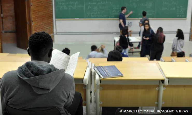 Desenrola Fies: renegociação de dívidas com até 99% de desconto começa nesta quarta