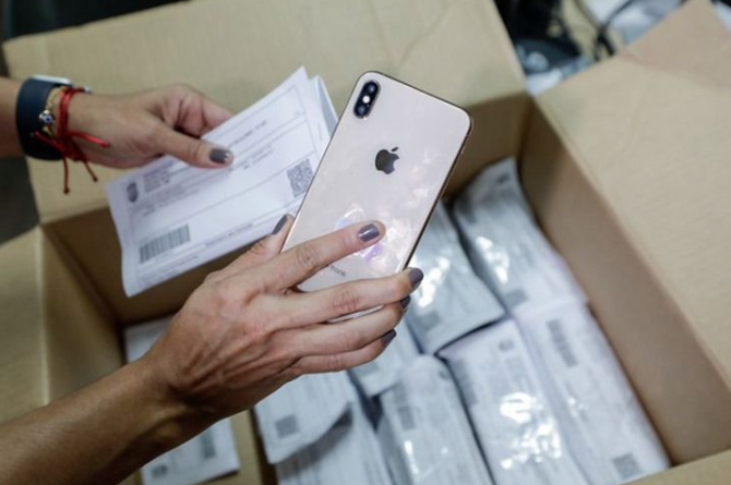 Celulares roubados começam a ser entregues na casa das vítimas no Amazonas; entenda