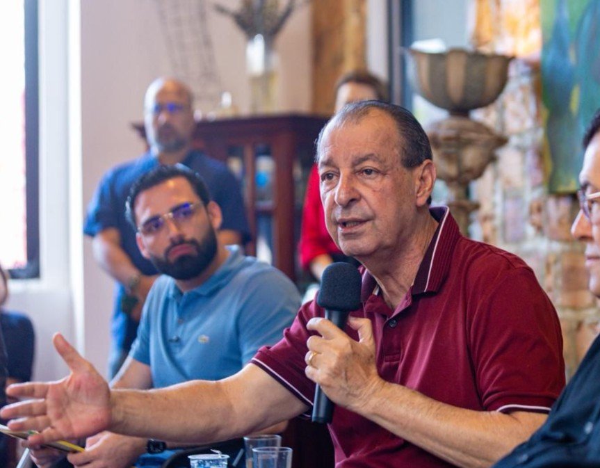 Omar Aziz anuncia plano para modernizar agência de fomento e apoiar a juventude