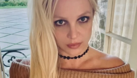 Britney Spears ofereceu lasanha para policiais durante prisão por dirigir bêbada